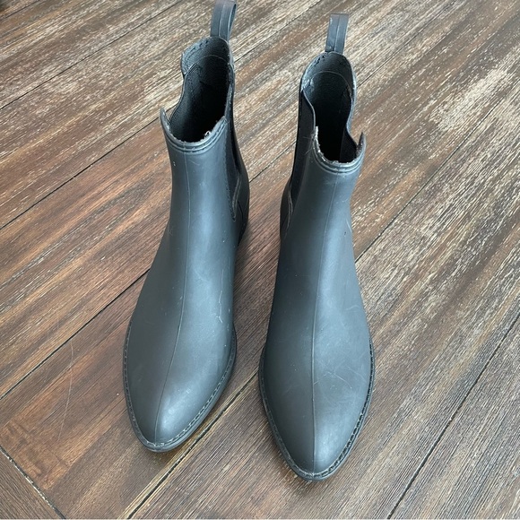 Jeffrey Campbell Havana Last Stormy Matte Point Toe Chelsea Rain Boot Women’s 7 - Picture 3 of 13